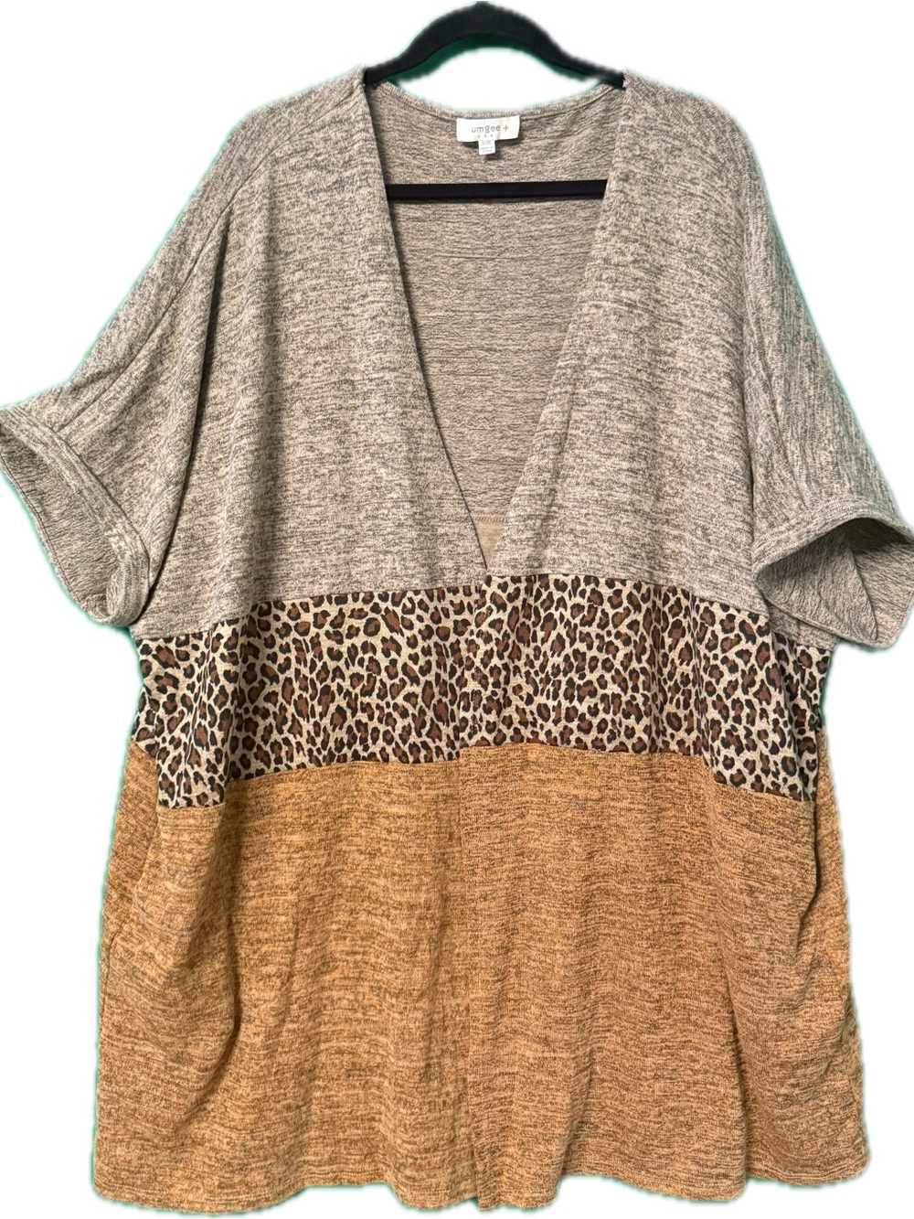 Umgee Neutral Colorblock V-Neck Top with Leopard Band